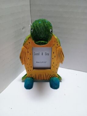 Picture Frame Green Yellow Wood Carved Fish Land & Sea Nautical Collectible Sm
